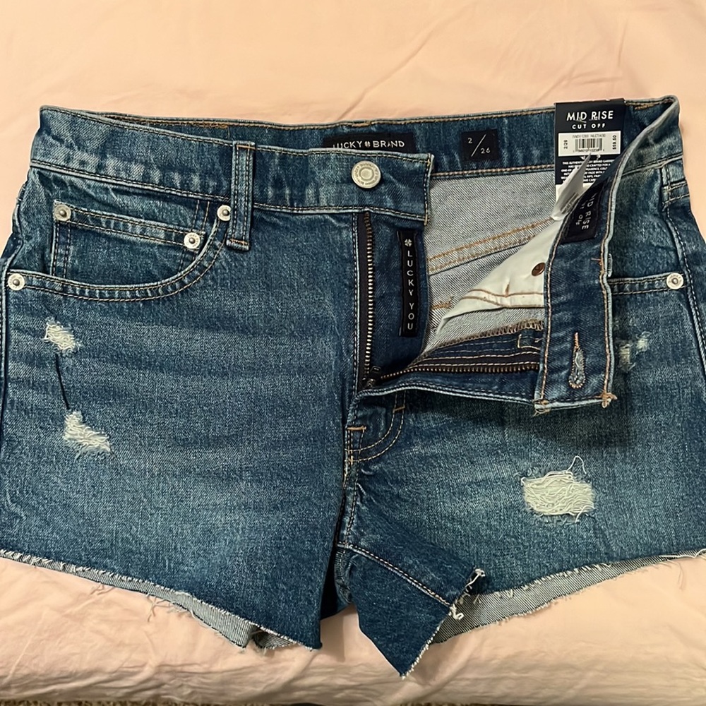 Lucky Mid Rise Jean Short - Picture 3 of 3